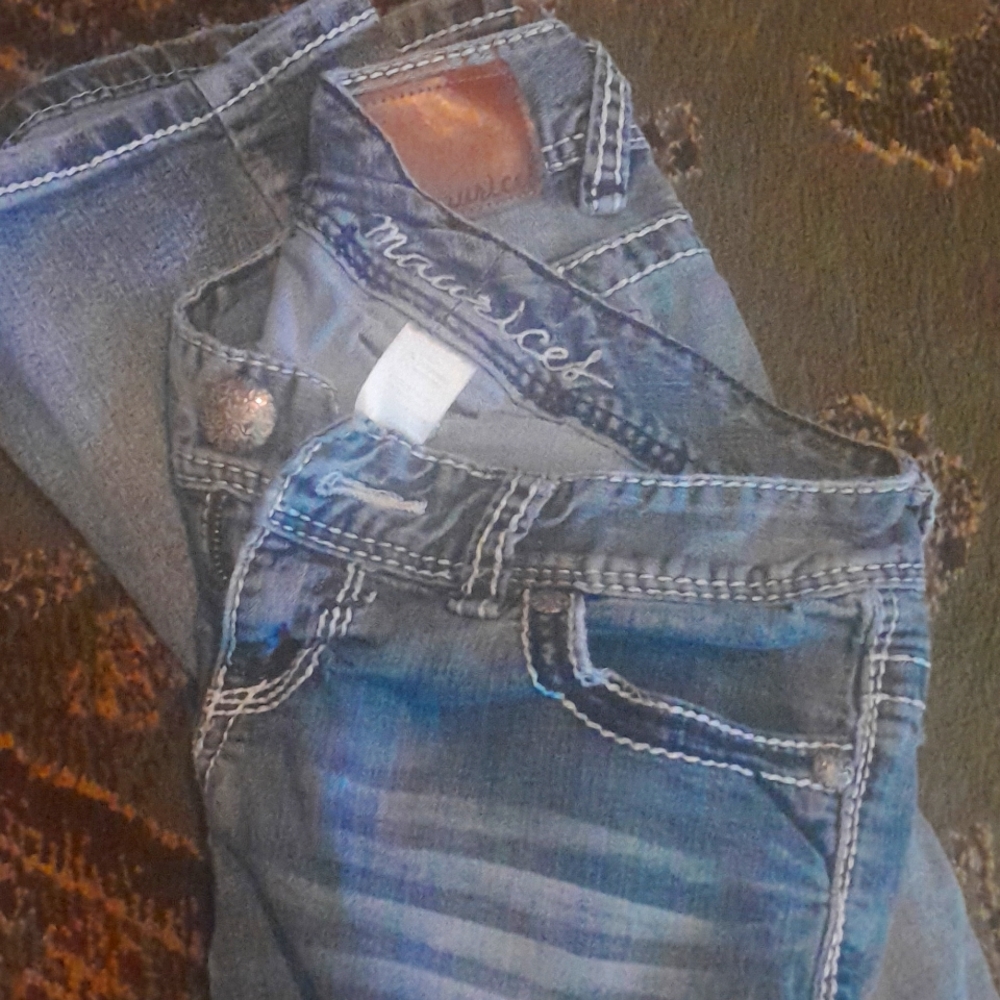 Womans Maurices Jeans reg fit size 3/4